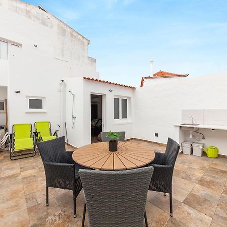 City Walls Townhouse Apartment Лагос Екстериор снимка