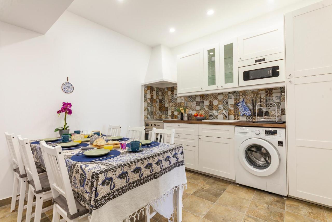 City Walls Townhouse Apartment Лагос Екстериор снимка