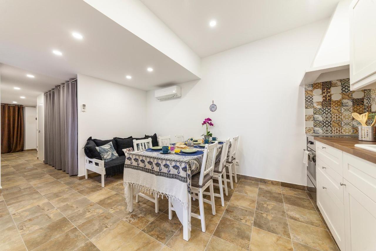 City Walls Townhouse Apartment Лагос Екстериор снимка