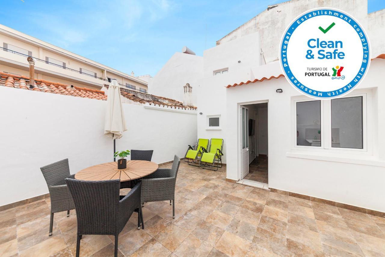 City Walls Townhouse Apartment Лагос Екстериор снимка